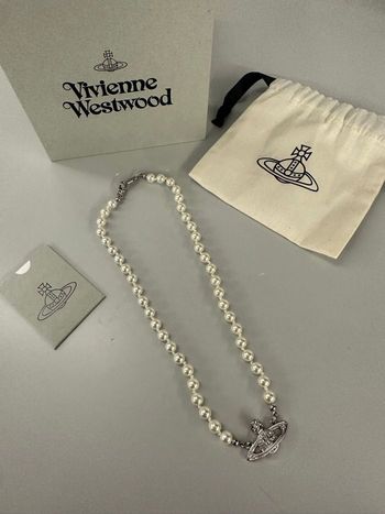 Collier en perle Vivienne Westwood