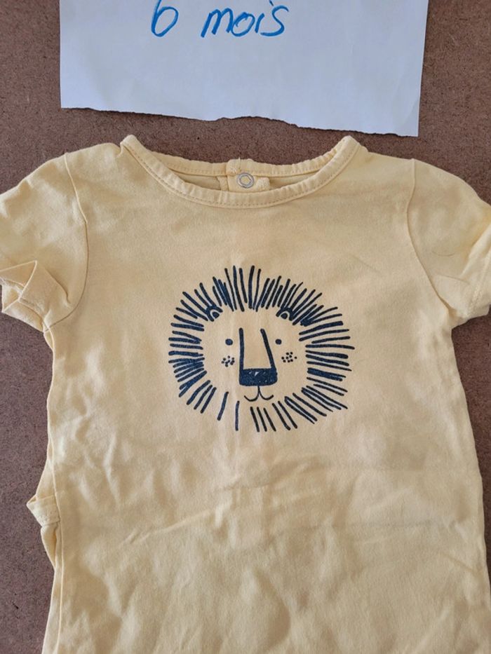 Combinaison short jaune Lion taille 6mois in extenso - photo numéro 3