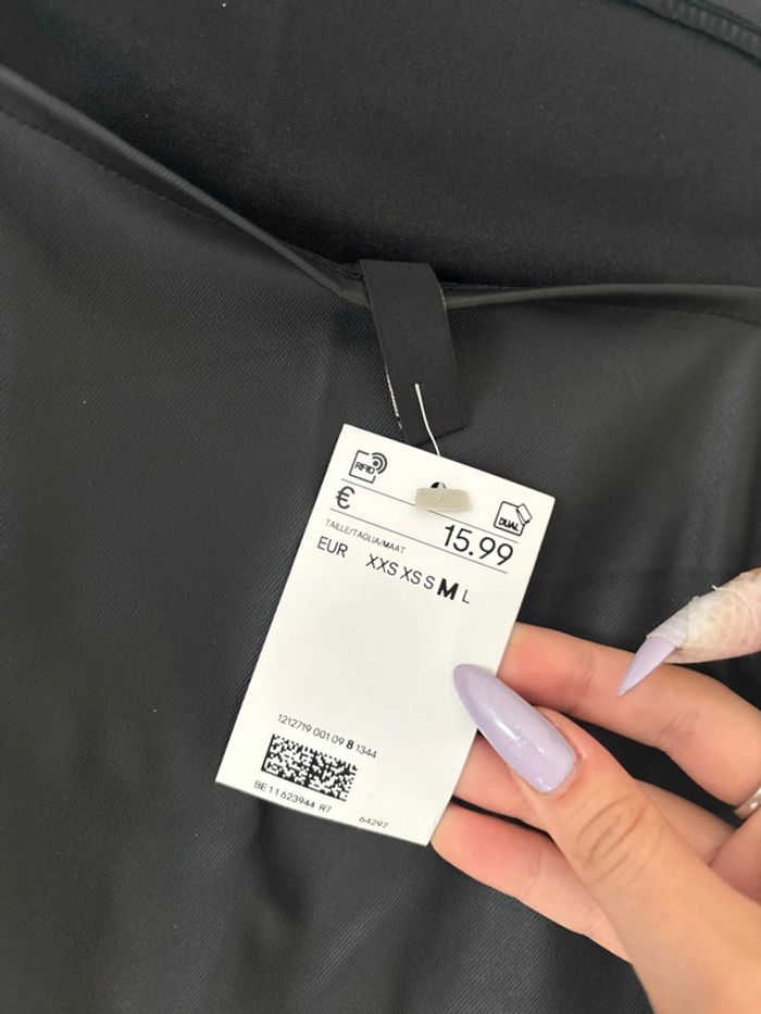 Robe courte à bretelles effet similicuir H&M - photo numéro 6