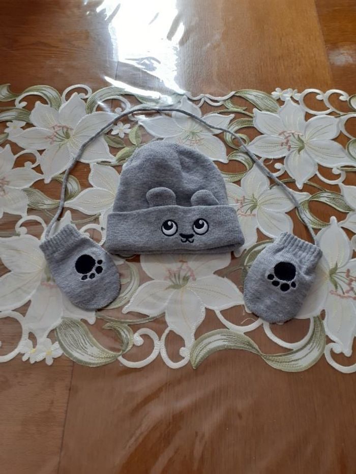 Bonnet avec moufles