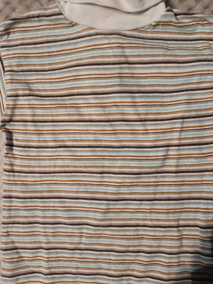 T-shirt rayé col roulé 9 mois - photo numéro 2