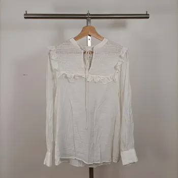 Blouse blanche à volants et smocks col rond – viscose – taille L A1010