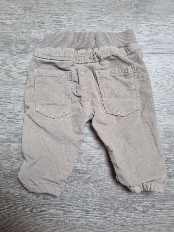 Pantalon Bébé 3 mois Velours côtelé Beige Unisexe Tres Bonne Etat - photo numéro 2