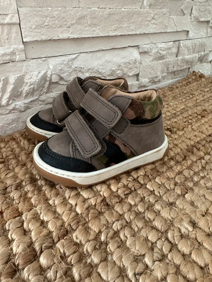 Chaussures bébé taille 19 shoo pom - photo numéro 2