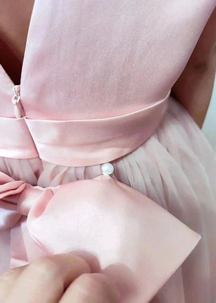 Magnifique robe NEUVE de cérémonie petite fille taille 6 ans - photo numéro 12