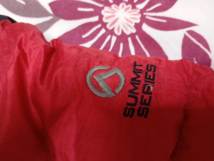 Doudoune north face très bon état serie speciale summit - photo numéro 3