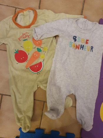 Lot pyjamas mixte taille 3mois