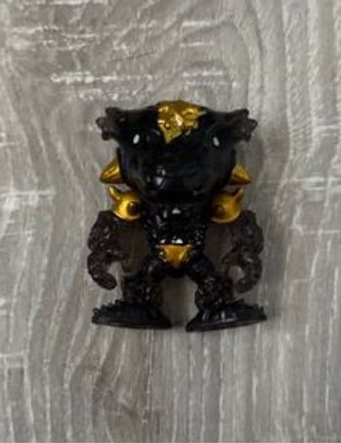 Figurine Treasure X