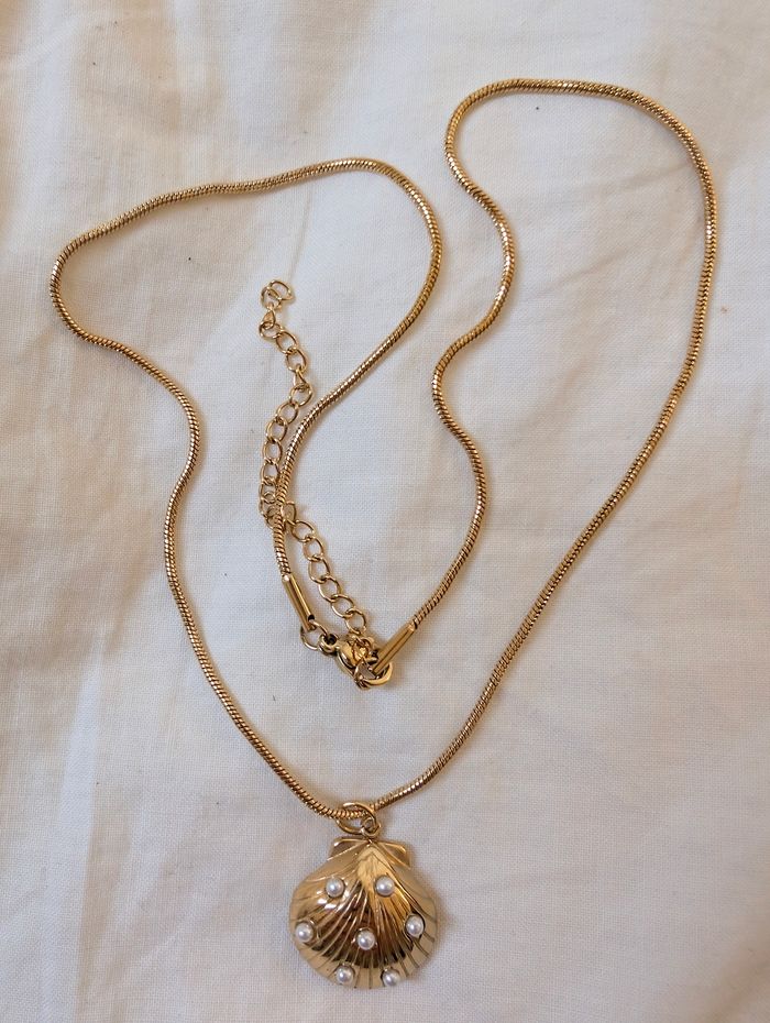Collier coquillage
