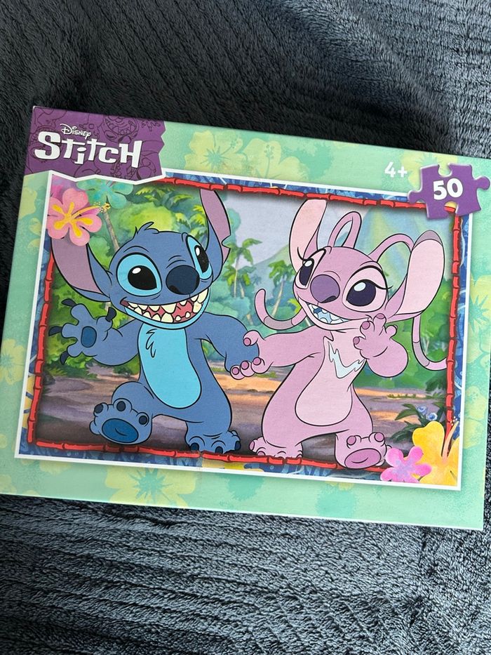 Puzzle Stitch