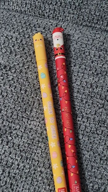 Lgami Père Noel Rouge Noel 2024 + Poussin de Pâques 2025 = 2 Stylos Limited Edition 