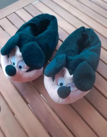 Pantoufles mickey pointure 29-30