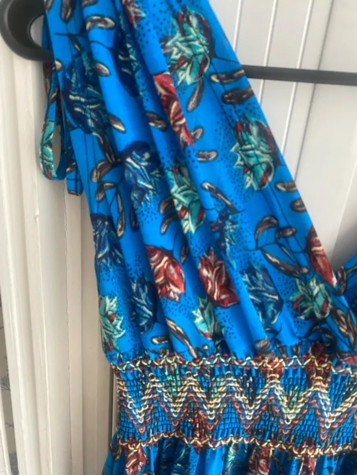 Magnifique robe d’été bleue - photo numéro 2