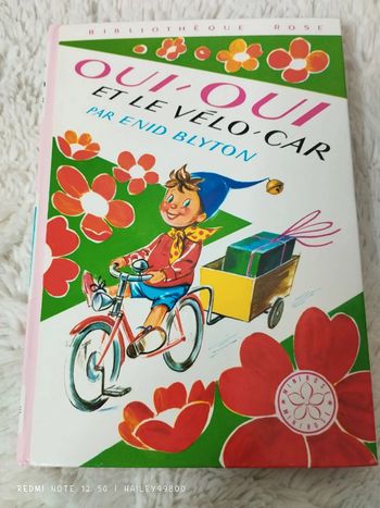 Oui-Oui et le vélo-car livre de 1977