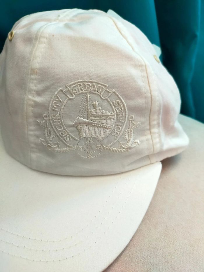 Casquette blanche brodée Great Security Service – Taille 59 cm - photo numéro 3