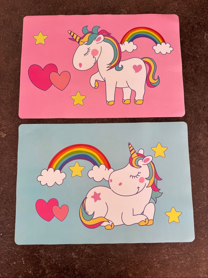 Lot de deux sets de table licorne