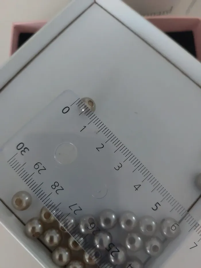 Lot de 26 perles gris clair - photo numéro 2