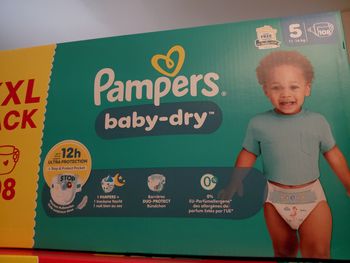Pampers xxlpack gigapack babydry taille 5 couches 