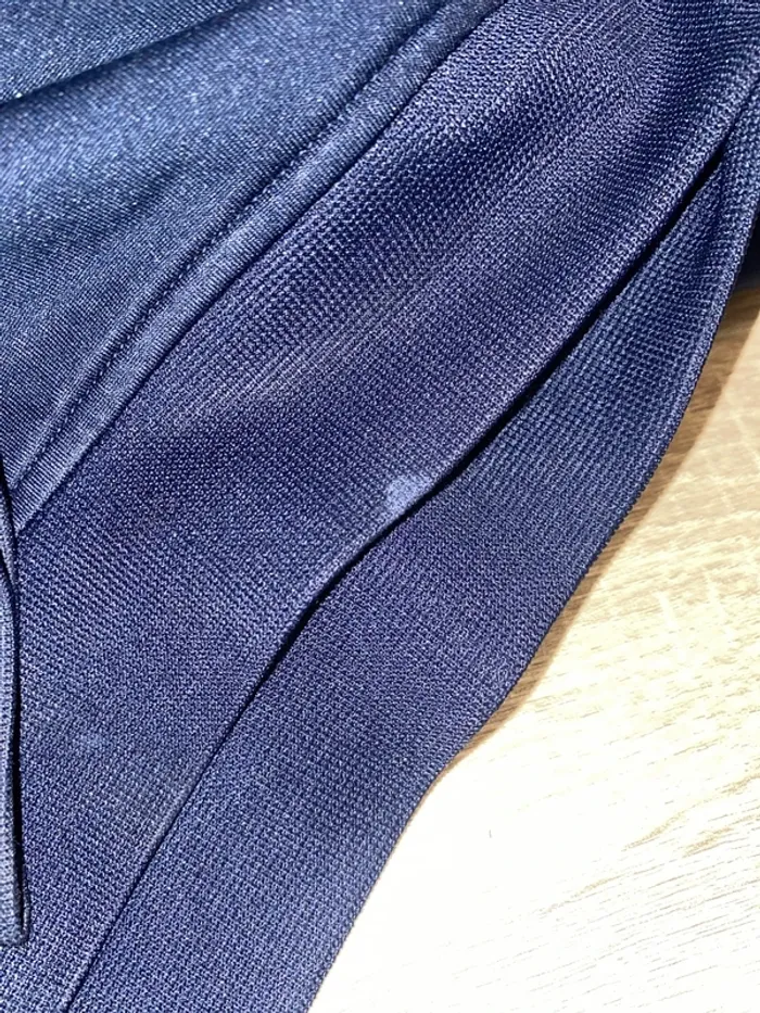 Lot comprenant 3 vestes dont 1 polaire et 1 sweat 6 ans - n1n - photo numéro 6