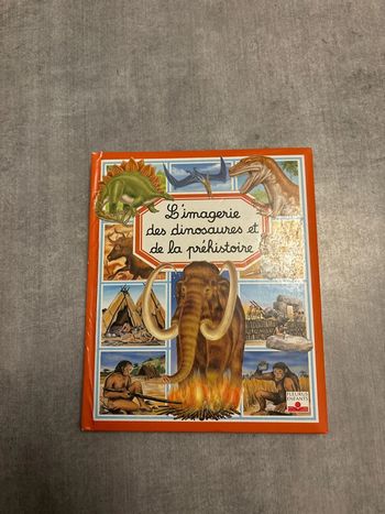 Livre l’imagerie des dinosaures et de la Préhistoire