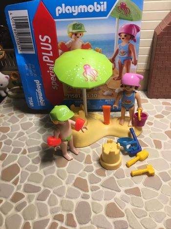 Enfants avec jouets de plage Playmobil plus 71581