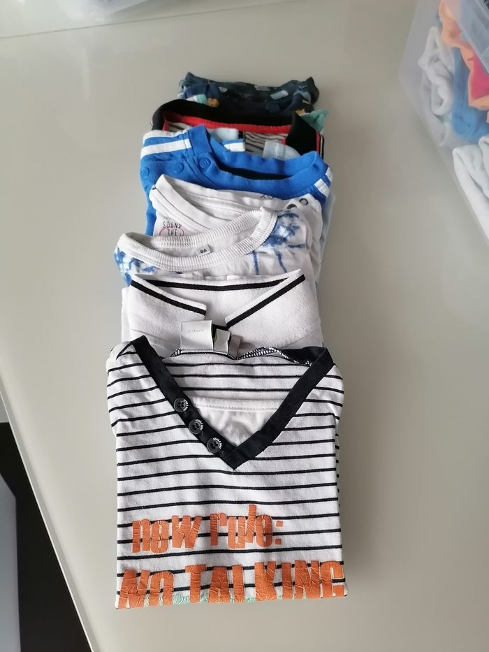 Lots de 11 pantalons + lots de t shirt garcon 12 mois - photo numéro 3