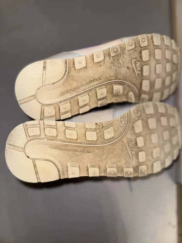 Baskets Nike pointure 37,5 - photo numéro 5