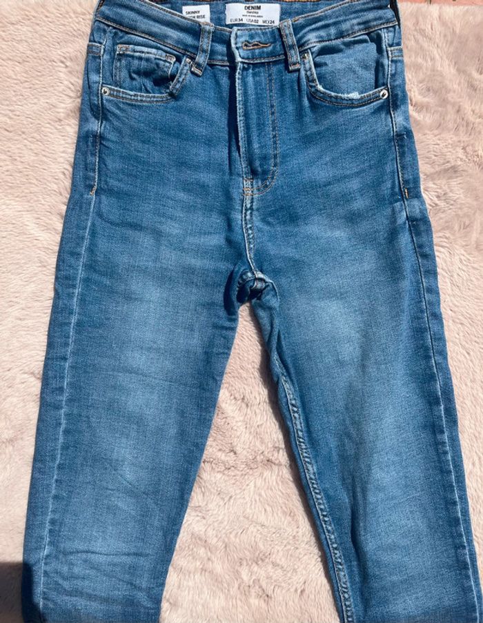 Jean bleu skinny taille 34 Bershka - photo numéro 4