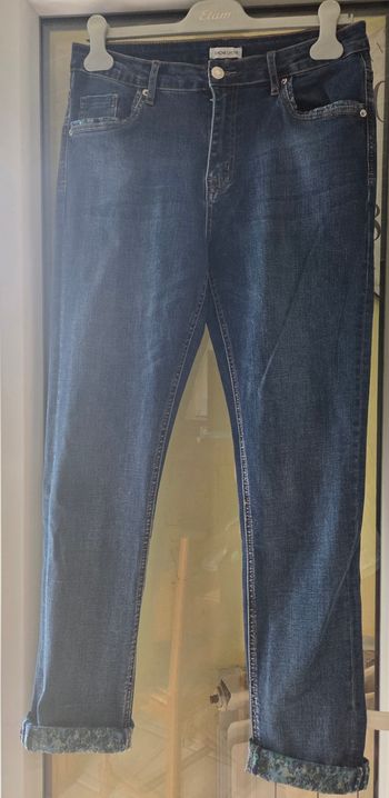 Jean's droit cache cache