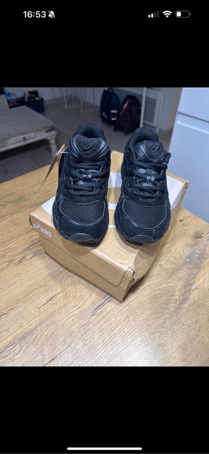 Asics gel NYC  taille 37 - photo numéro 2