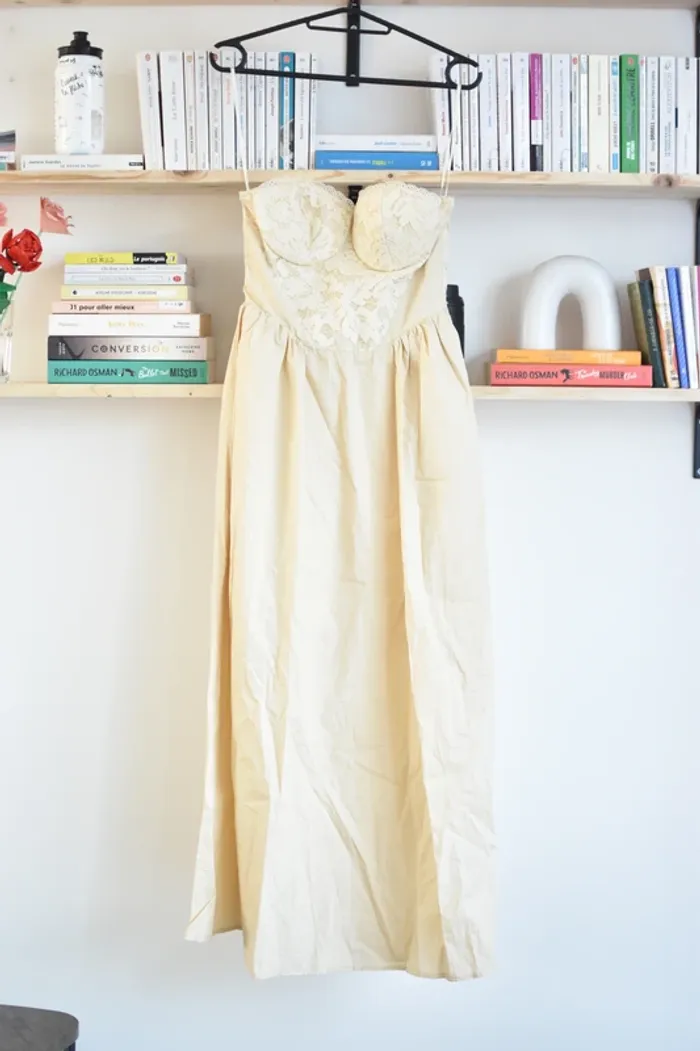 Robe Boohoo en taille S - Neuve avec étiquettes - photo numéro 2