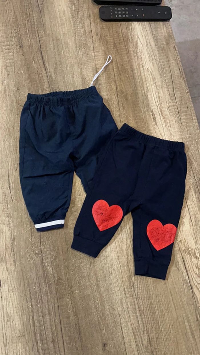 Lot pantalon jogging taille 6 mois