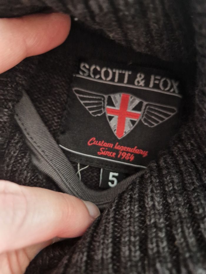 Pull col montant - photo numéro 2