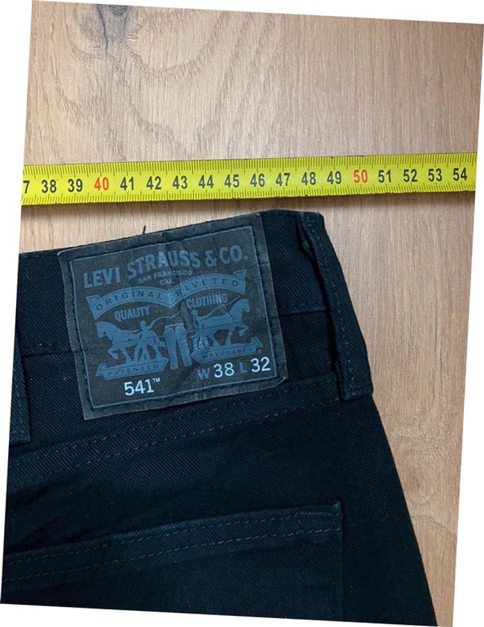 Jean Levis noir W38 L32 coupe droite - photo numéro 4