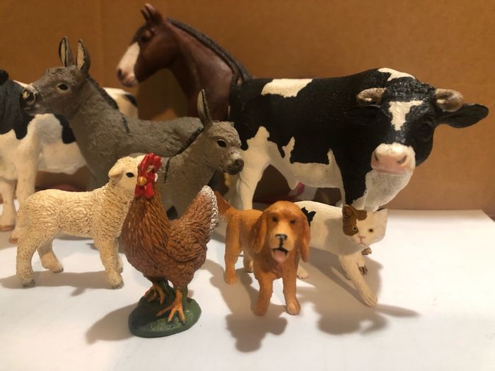 Lot d’animaux en résine - photo numéro 2