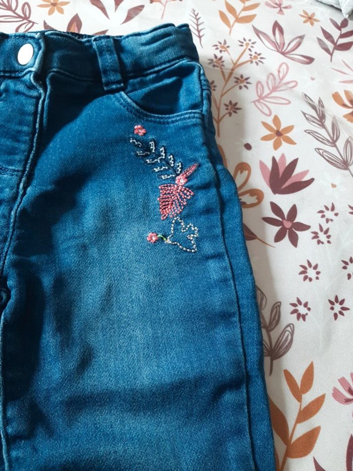 Jeans fille 18 mois - photo numéro 2