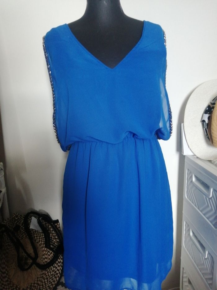 Robe fluide. Bleu. Bijou 38 - photo numéro 2