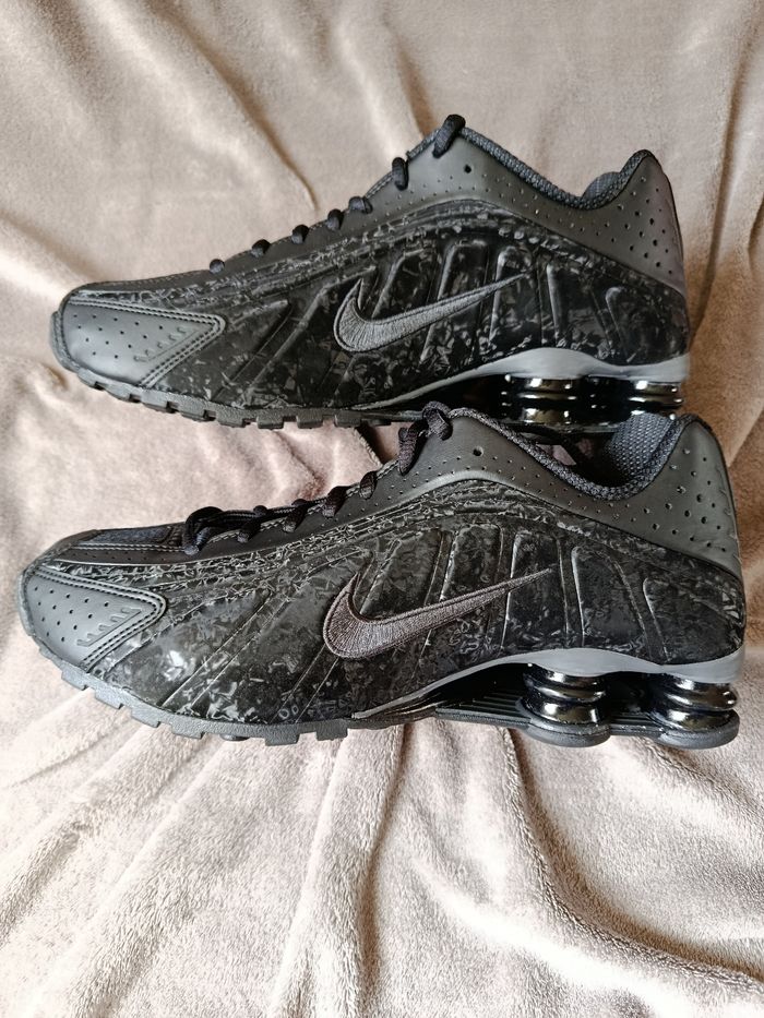 Nike shox r4 black floral - photo numéro 10