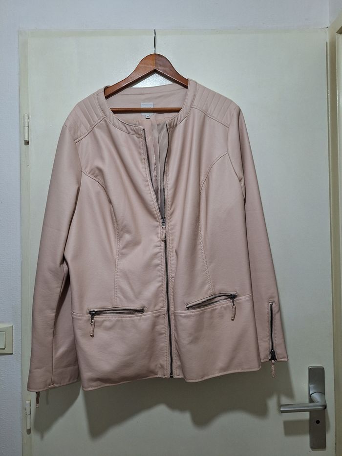 Vestes et doudoune . T 48 - photo numéro 3