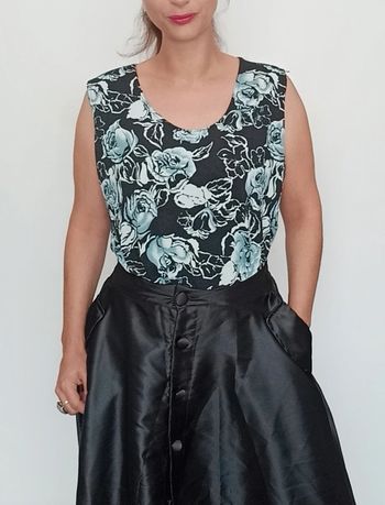 Débardeur motifs fleuri rose taille 50/52