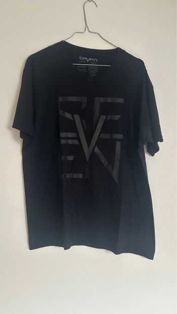 Tee shirt noir seven