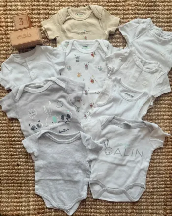 Lot body 3mois / 60cm