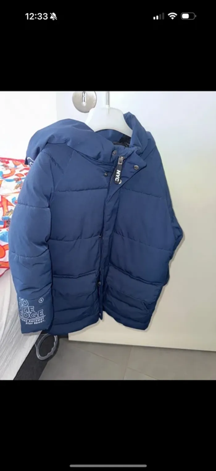 Manteau chaud a capuche taille 104