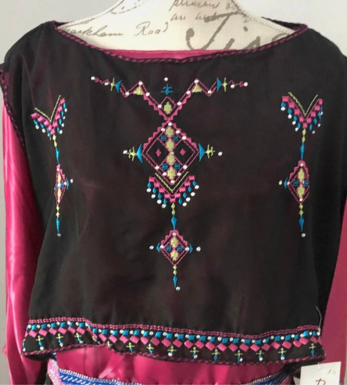 Ensemble chaoui noir et rose - photo numéro 3