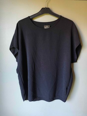 Haut blouse tee-shirt fluide Noir taille unique 36 au 44