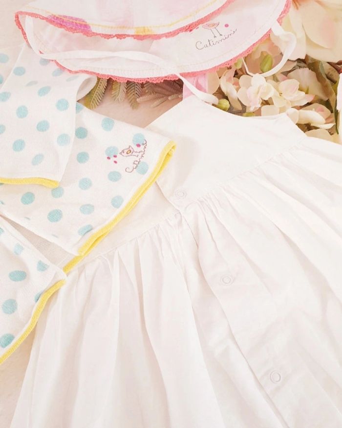 Ensemble Robe Gilet Cardigan Chapeau Coton Catimini Taille 6 mois - photo numéro 3