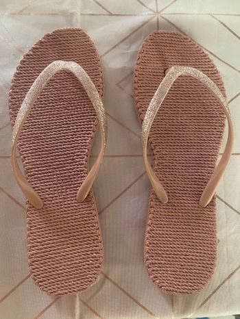 Tong rose pointure 39