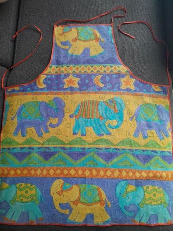 Tablier de cuisine éléphants.