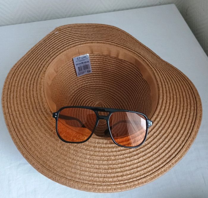 Lunettes et chapeau soleil été - photo numéro 2