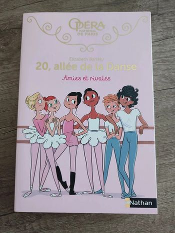 Livre 20 allée de la danse " Amies et rivales " Opéra National de Paris Elisabeth Barféty